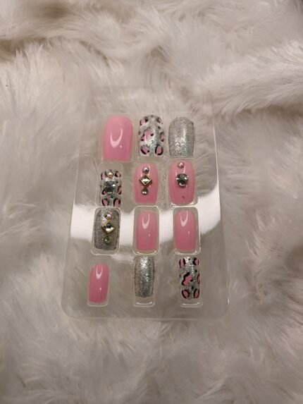 Embellished Nails | 06